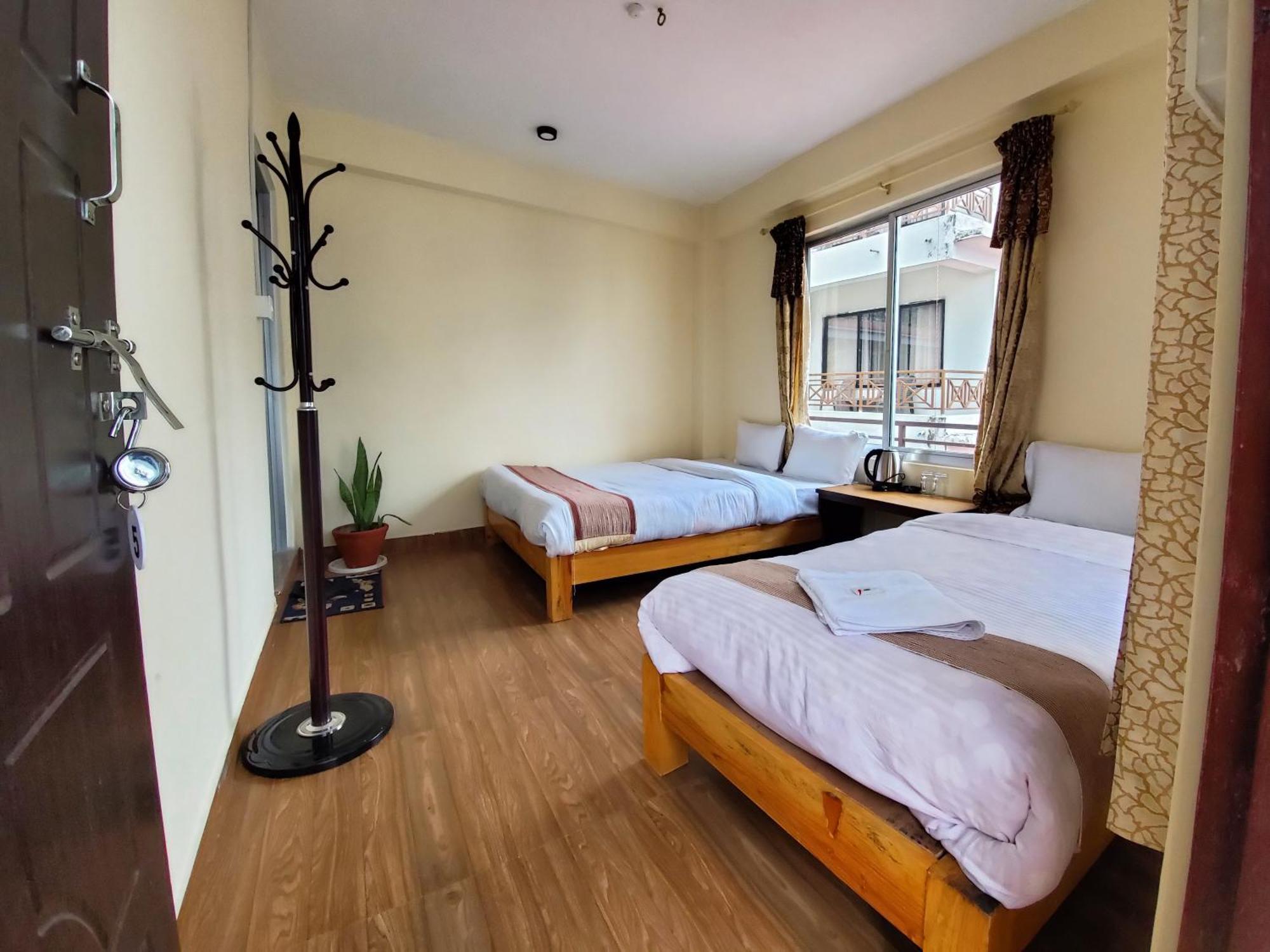 Santoshi Guest House, Pokhara Exterior foto