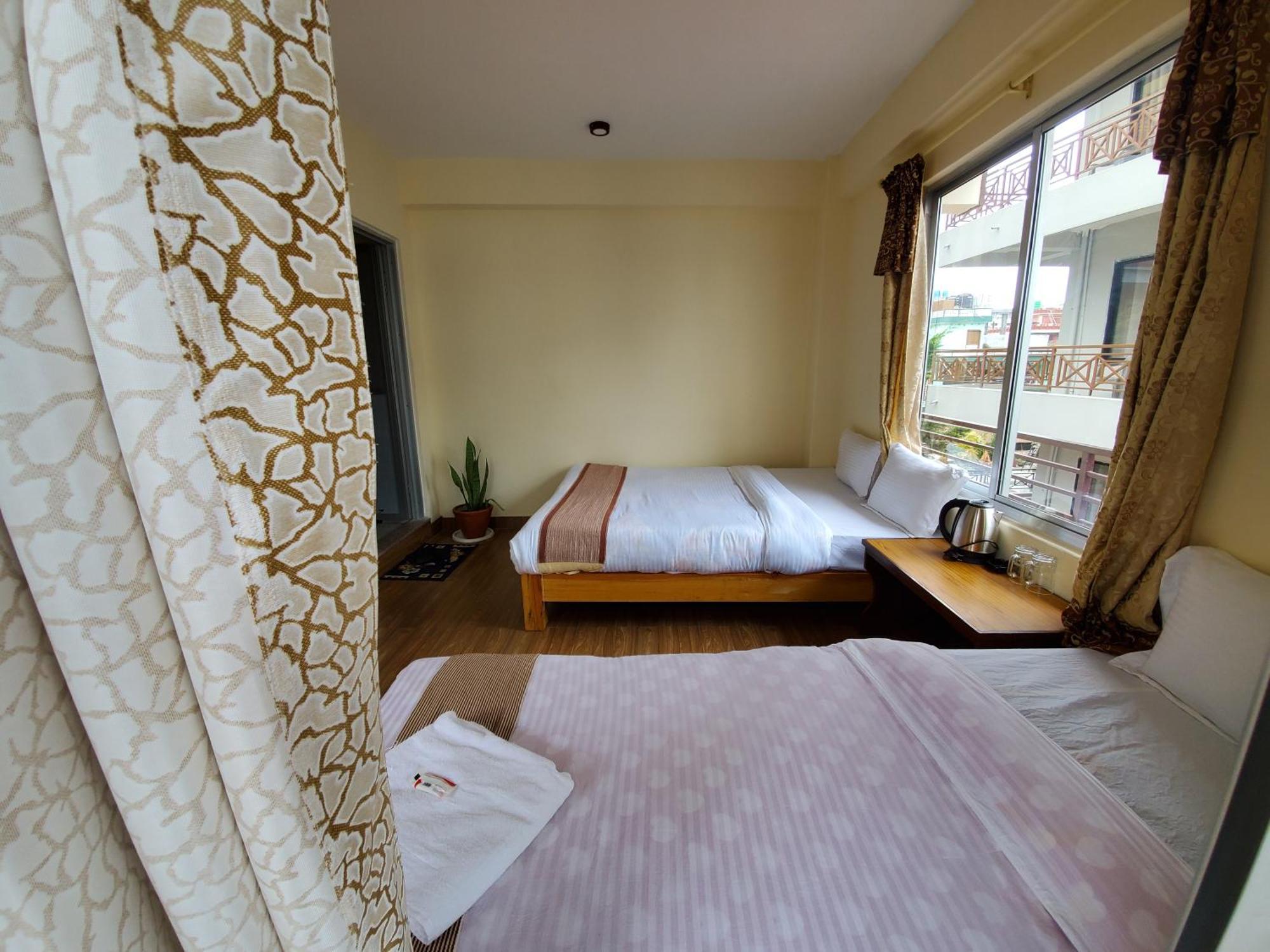 Santoshi Guest House, Pokhara Exterior foto