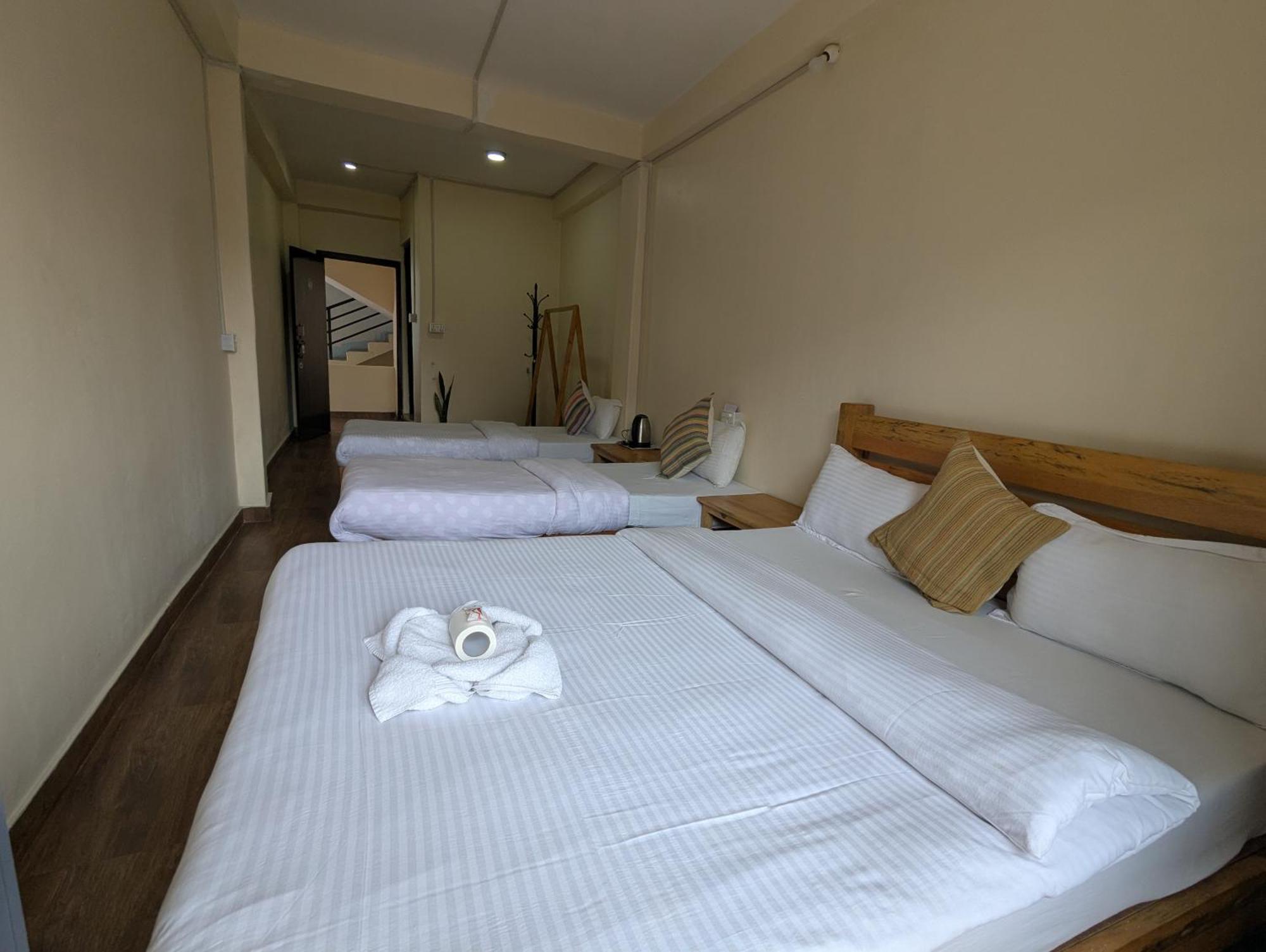 Santoshi Guest House, Pokhara Exterior foto